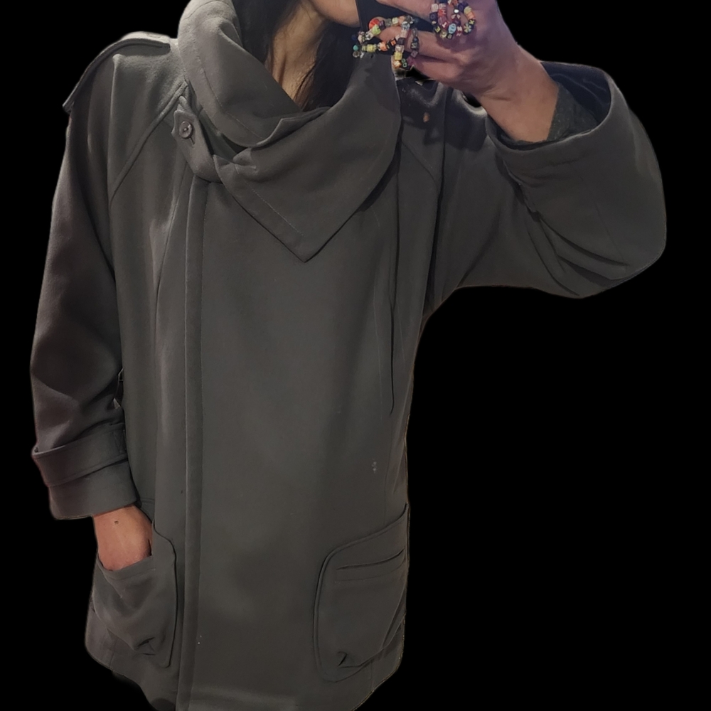 BILLTORNADE Chic Grey Coat - Picture 6 of 13